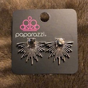 Paparazzi statement stud earrings
